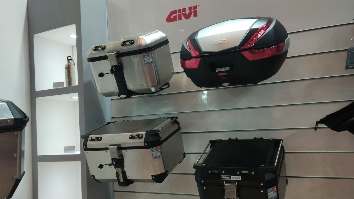 GIVI Presents Gold Limited Edition And Interesting Promo Boxes At IMOS+ 2023