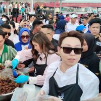 Dokter Richard Lee dan Pemkot Palembang Masak 300 Kg Rendang, Balas Dendam ke Willie Salim?