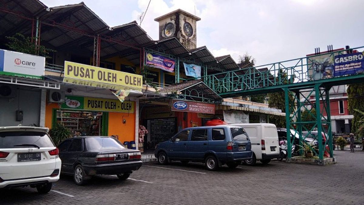 L’acheteur Meurt Soudainement En Mangeant, Warung Sentra Kuliner Taman Bojana à Kudus Fermé