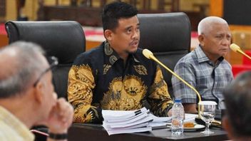 北スマトラ州知事、4人の役人が災害後の処理を迅速に行うよう要請