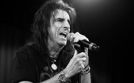 Alice Cooper Luncurkan Video Musik Single Baru Social Debris