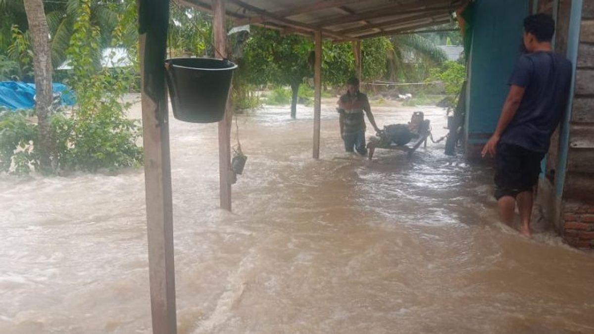 6 Villages In East Aceh Submerged By Floods