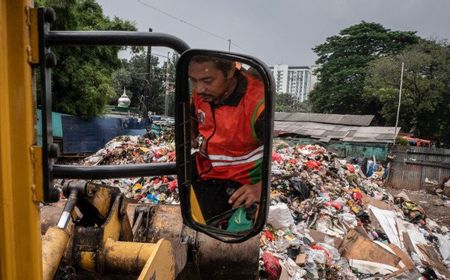 Antisipasi Sampah, DLHK Kota Depok Terjunkan Personel Jelang Lebaran