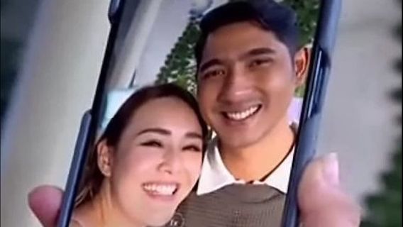 From Selfies To Friendly Kisses, 'Ikatan Cinta' Soap Operas Making Fans' Hearts Flower
