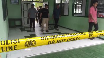 3 Elementary School Children Died After Trying To Swim In The Adult Block At The Jwalita Trenggalek Swimming Pool