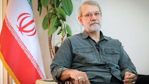 Trump Sesumbar Hancurkan Jaringan Listrik Iran dalam Sejam, Larijani: Seluruh Kawasan akan Gelap Gulita