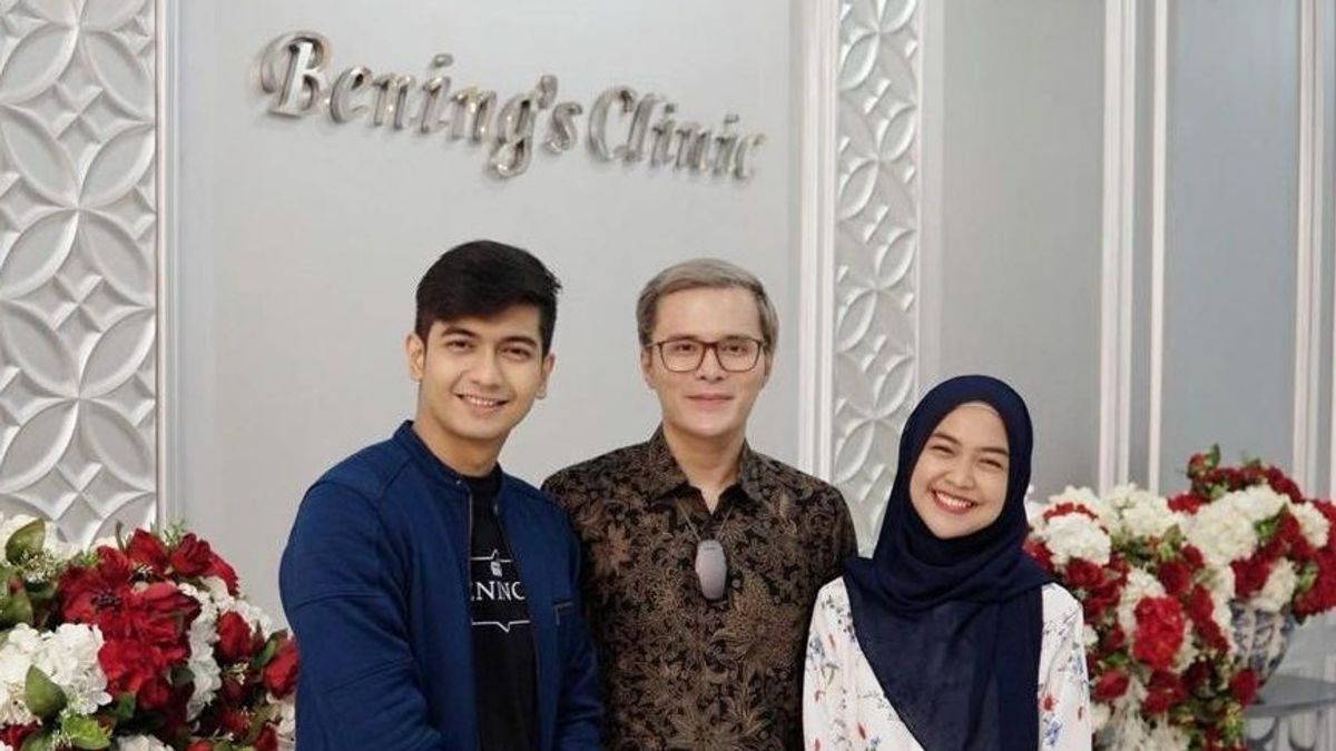Ria Ricis dan Teuku Ryan Nikah, Dokter Oky Pratama Beri Kado Bening’s Clinic Cabang Bogor Senilai Rp10 Miliar