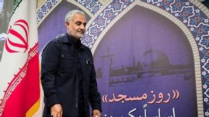 Setahun Tewasnya Jenderal Iran Qassem Soleimani: Ribuan Orang "Ziarah" ke Bandara Baghdad
