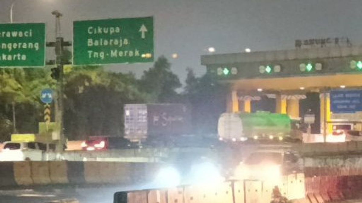 Banjir Tol Jakarta-Tangerang Akibat Luapan Kali Sabi