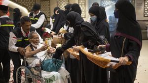 393 Hajj Pilgrims From Jakarta Arrive In Indonesia