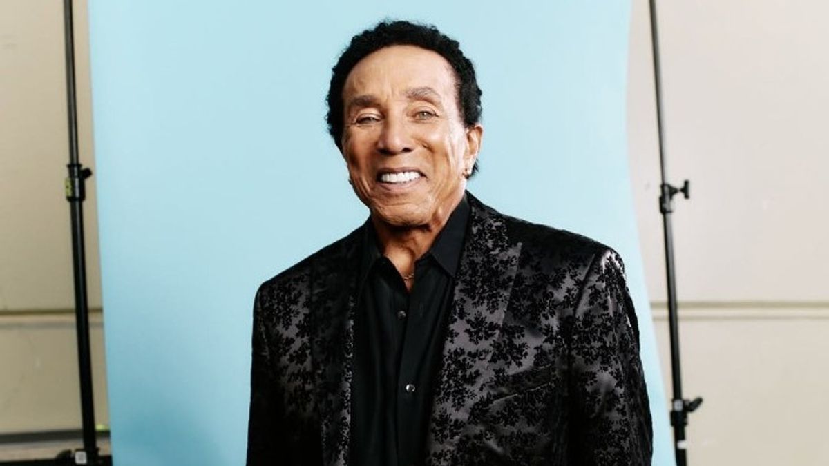 Smokey Robinson nie des accusations d'abus sexuels d'ex-employés