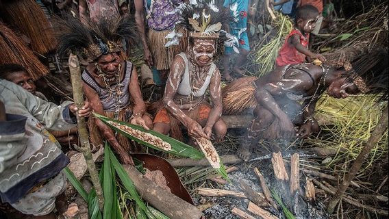 التعرف على ثقافة قبيلة أويو ، الرقم وراء جميع العيون في بابوا