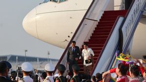 Tiba di Beijing China untuk Hadiri BRF, Jokowi  Disambut Barisan Penari