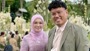 Usai Rumah Dijarah hingga Dinon-aktifkan dari DPR RI, Uya Kuya Dukung Penurunan Tunjangan DPR