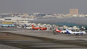 Pemberian Suvenir untuk Penumpang di Bandara Dubai yang Terdampak Perang Timur Tengah Tuai Pujian