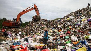 Commission II of the DPR asks the Regional Head to make a special program to 'fight' garbage