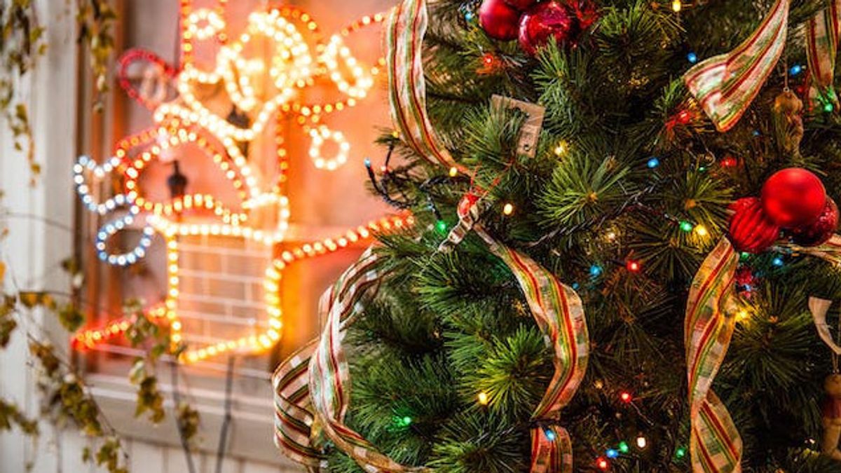 Ciptakan Suasana Natal dengan Kesan Vintage, Ini 9 Ide Menghias Rumah Bergaya Victoria