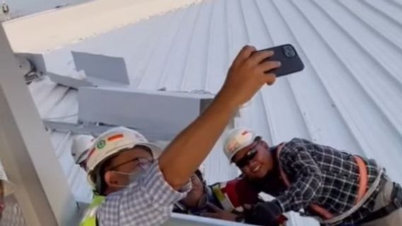 Anies Visit Jakarta International Stadium Profite Du Dernier Crépuscule De 2021