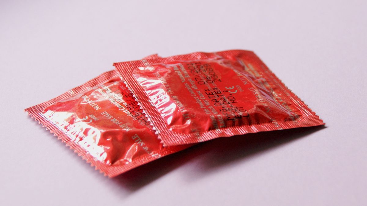 France Will Make Free Condoms for People 25 and Under Starting Next Year