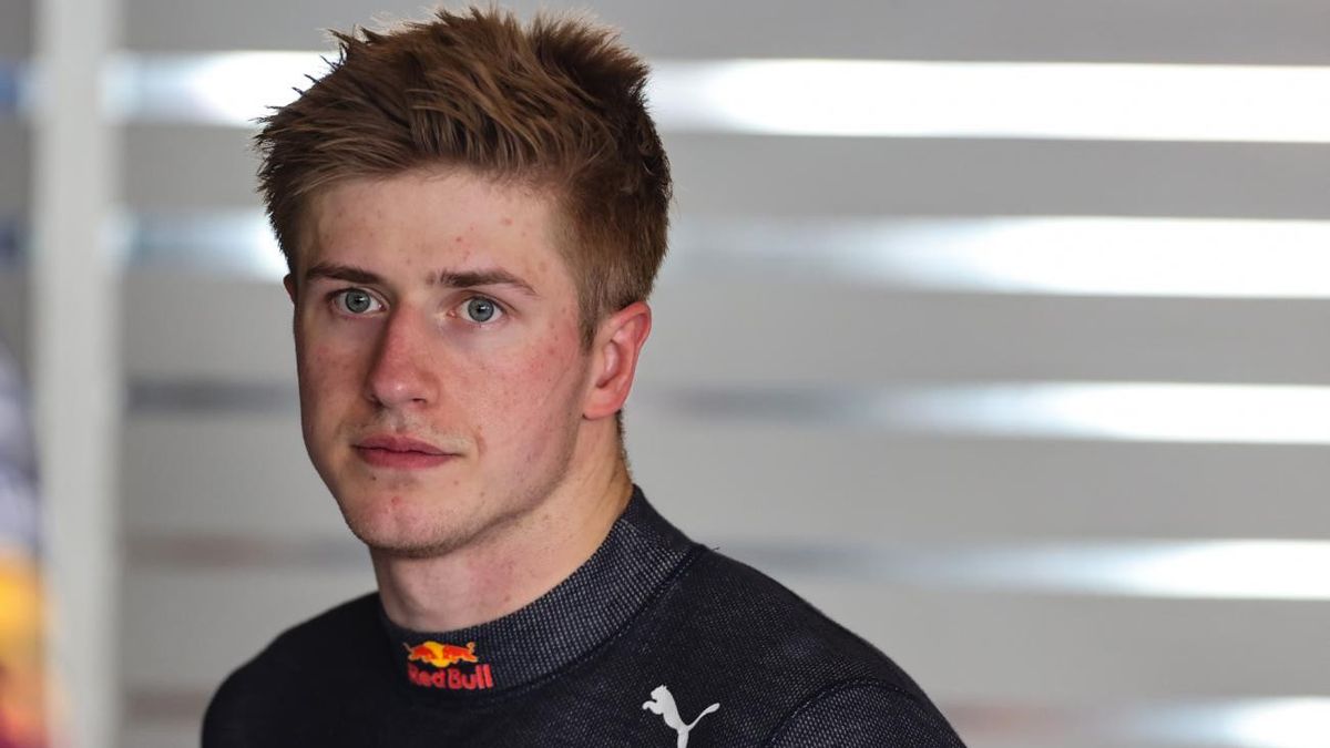 Lontarkan Komentar Rasis, Pebalap F1 Juri Vips Didepak dari Red Bull Racing
