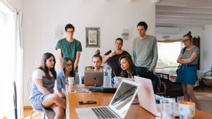 Mengenal Fenomena Career Minimalism yang Sering Diterapkan Gen Z