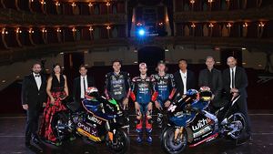  Siap Arungi MotoGP dan MotoE, Yamaha RNF Sibak Tirai <i>Livery</i> Musim 2022