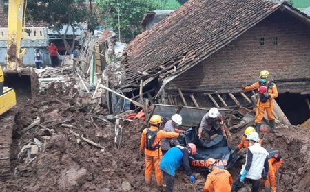 Tim SAR Temukan 5 Korban Longsor Sumedang, Total 21 Orang Meninggal