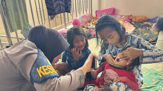 Pengungsi Banjir Pekalongan Alami Gangguan Kesehatan, Dokkes Polda Jateng Ambil Tindakan