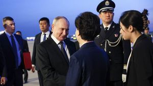 푸틴 대통령, 중국 방문: 시진핑 주석과 라브로프 외무장관, 벨루소프 신임 국방장관 초청