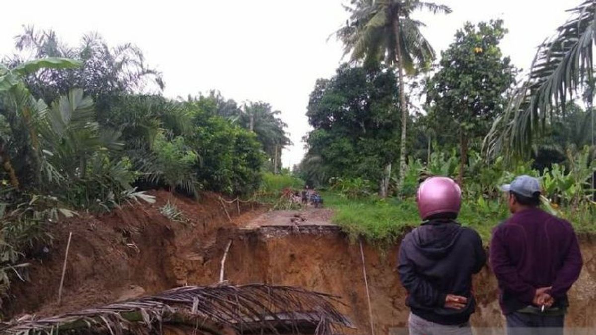 Longsor di Deliserdang, Akses Jalan Penghubung Terputus