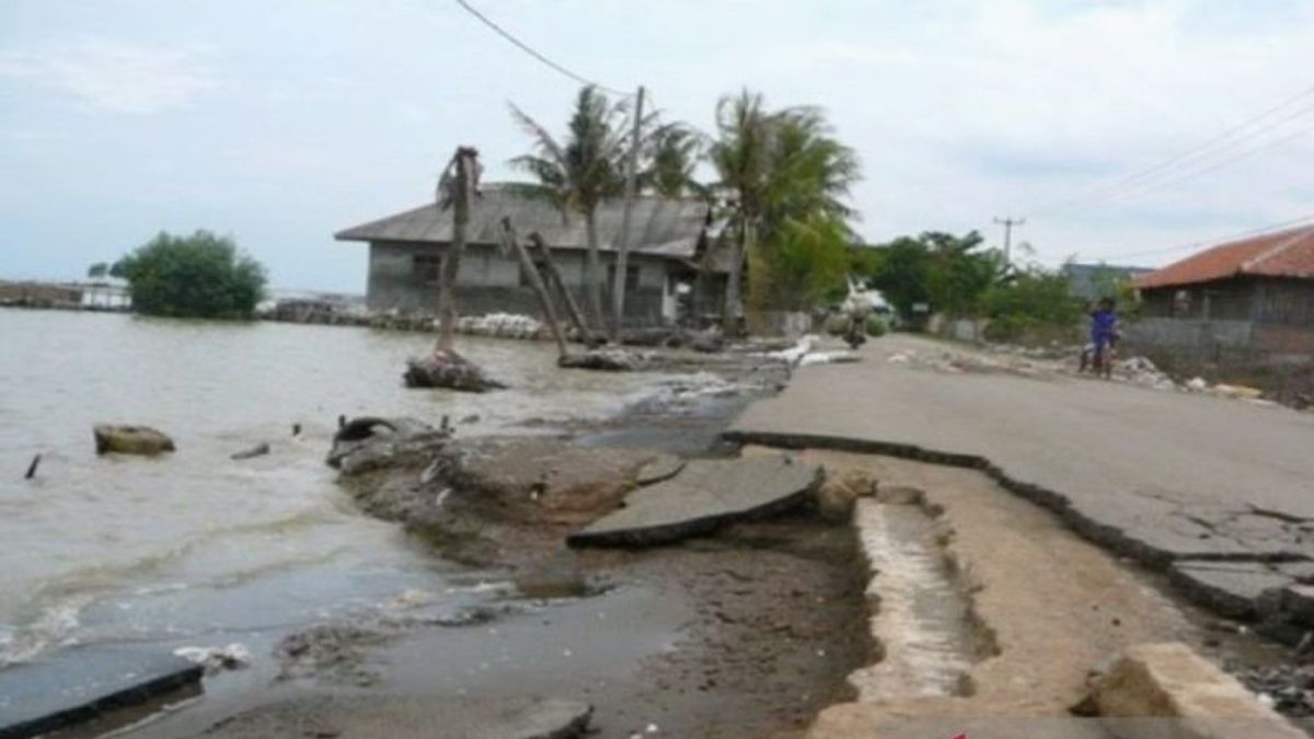 Abrasi di Pesisir Utara Pantai Karawang Tersebar di 6 Kecamatan, Butuh Rp9,7 Triliun untuk Mengatasi