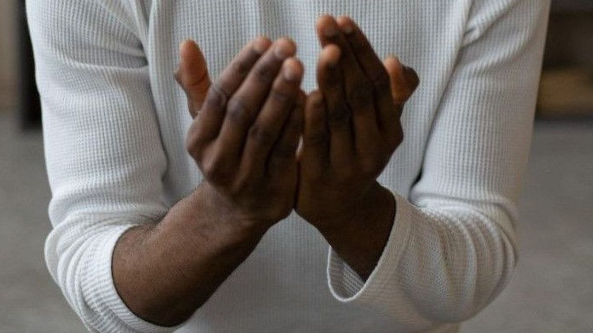 Dhikr Dzun Nun: Priority And How To Practice It