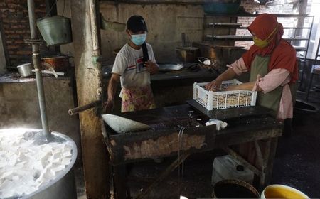 Harga Kedelai Impor Meroket, Perajin Tahu di Wonosari Yogyakarta Bersiasat, Perkecil Ukuran Tahu