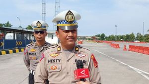 Mulai Padat, Polres Cirebon Sterilkan Tol untuk Satu Arah Palimanan-Cikampek