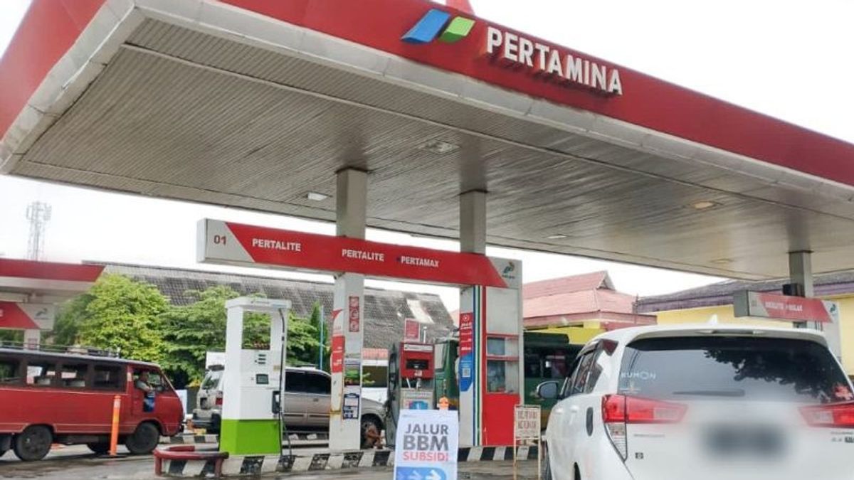 Economic Expert: Save The Company, Pertamax Prices Need To Be Increased