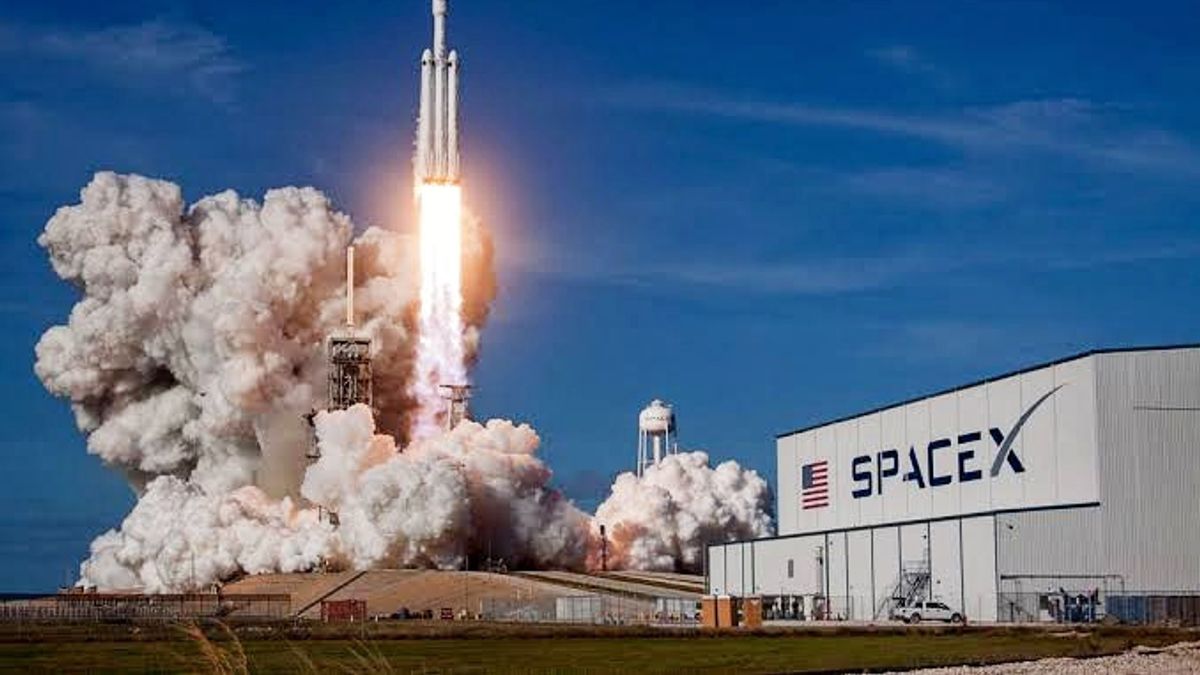 Elon Musk Kerjakan Proyek Roket Angkut Logistik Militer