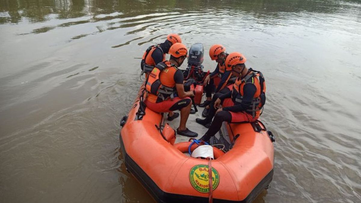 Hanya Mobil-mobilan yang Tersisa, Razan Kecil Masih Dicari Tim SAR Sepanjang Sungai Musi