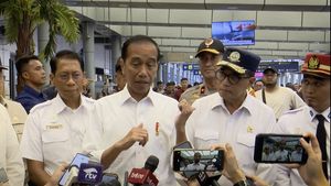 Jokowi Perintahkan Menhub Budi Karya Cari Solusi Kepadatan Pemudik Sepeda Motor di Merak