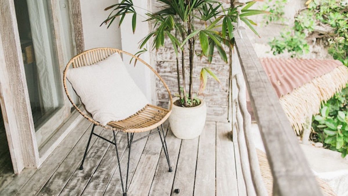 Tips For Changing Home Balcon Into Simple Park