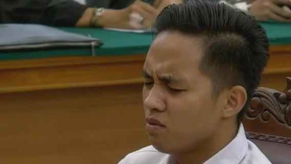 バラダEは、J准将の家族から許されたにもかかわらず、懲役12年の刑を宣告されました