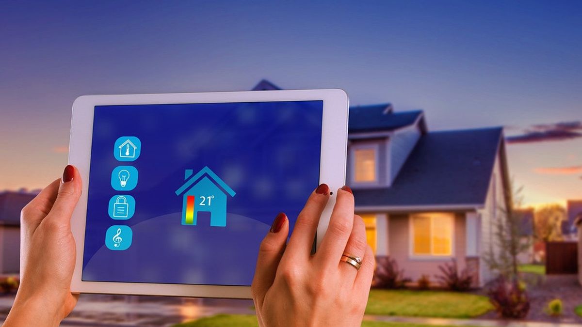 Simak Perbandingan Tiga Produk <i>Smart Home</i> Populer