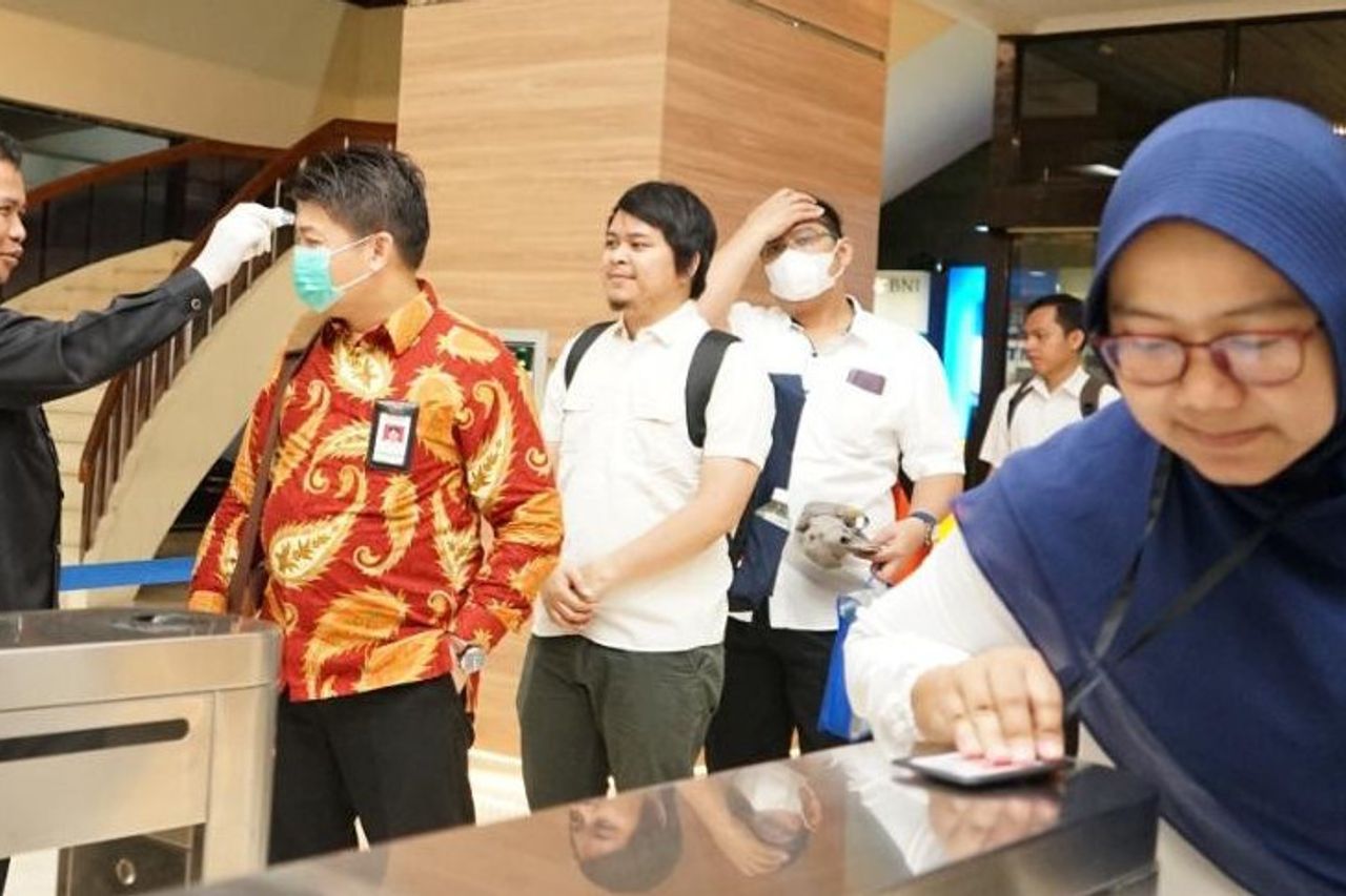 COVID-19、産業省、IDXが体温チェックを開始するのを防ぐ