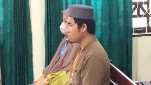 原告Mama Khas Banjar案被告免于起诉