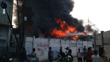 Fire In Penjaringan Jakut, 14 Firefighters Deployed