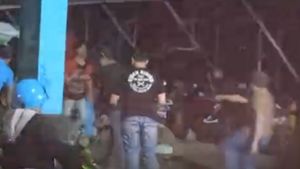 タンセル総合病院の駐車場の嵐の余波で、30人のCSOメンバーがメトロジャヤ地域警察に投獄されました