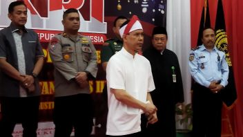 After The Three Stages Of The Assessment, Munarman's Criminal Investigation Convict Follows The Pledge Of Loyalty To The Unitary State Of The Republic Of Indonesia In Salemba Prison