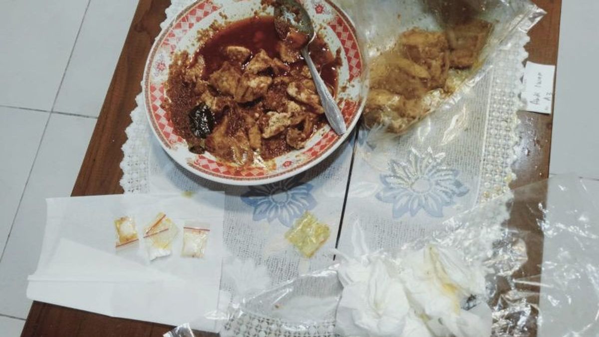 Sambal Knows The Contents Of 4 Packages Of Methamphetamine, How 2 Visitors To Sintang Prison, West Kalimantan, Smuggled Drugs