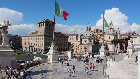 Kabar Baik dari Italia, Mulai Mei 1.000 Penonton Boleh Masuk Stadion