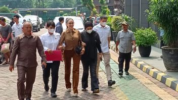 Jelang Sidang, Nikita Mirzani Dijerat Pasal Berlapis Atas Laporan Reza Gladys