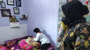 Kunjungi Penyandang Disabilitas di Jambi Usai Viral Tak Terdaftar KIS-PKH, Mensos Risma Janji Berikan Bantuan Sampai Terapis